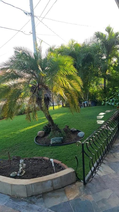 Caribbean Estates, 10 Mins From The Beach, Beautiful Gated Community Portmore Exteriör bild